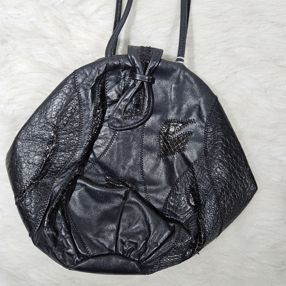 Vintage 1980s blue leather purse